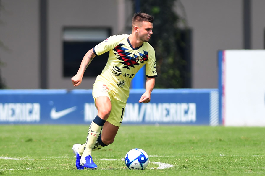 Benedetti no completó el partido. (Foto: Mexsport)