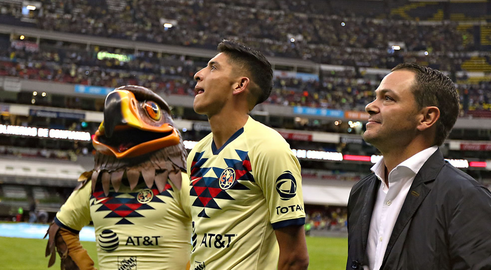 Edosn Álvarez.
