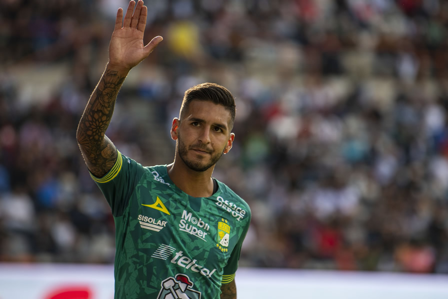 Ismael Sosa también debutó como esmeralda con gol. (Foto: Mexsport)