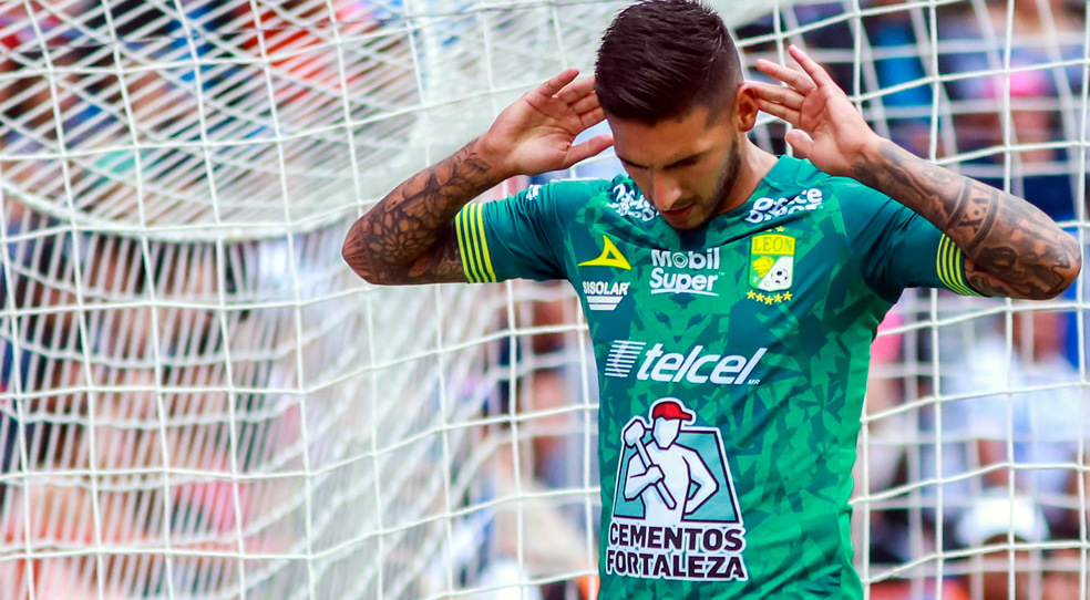 Sosa se aguantó las ganas de festejar. (Foto: Mexsport)