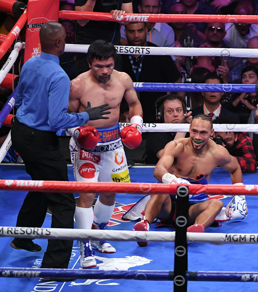 A sus 40 años, Pacquiao dio cátedra de boxeo. (AFP)