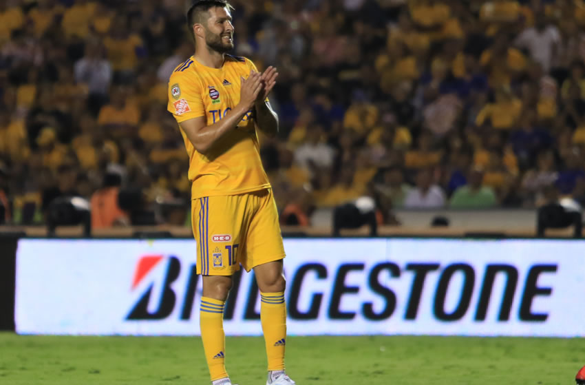 El estadio completo se entregó a Gignac. (Imago7)