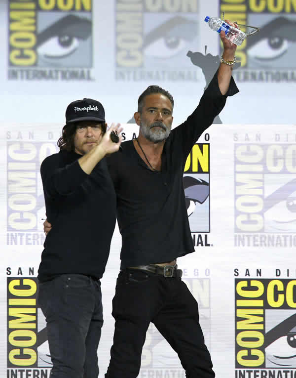 Norman Reedus y Jeffrey Dean Morgan durante el panel de The Walking Dead. (Foto: EFE)