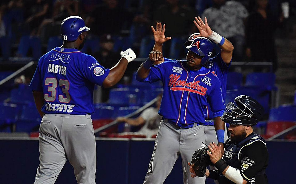 Chris Carter empata marca de los Acereros de Monclova