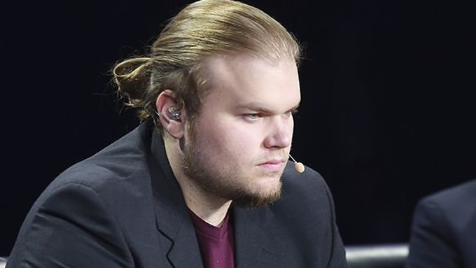 Geoff 'iNcontrol' Robinson tenía 33 años de edad.