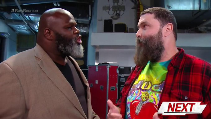 Mark Henry y Mick Foley también fueron invitados.