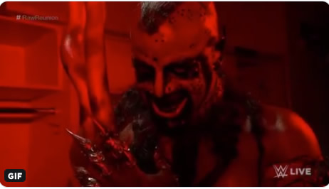 The Boogeyman sorprendió a Drake Maverick en vestidores.