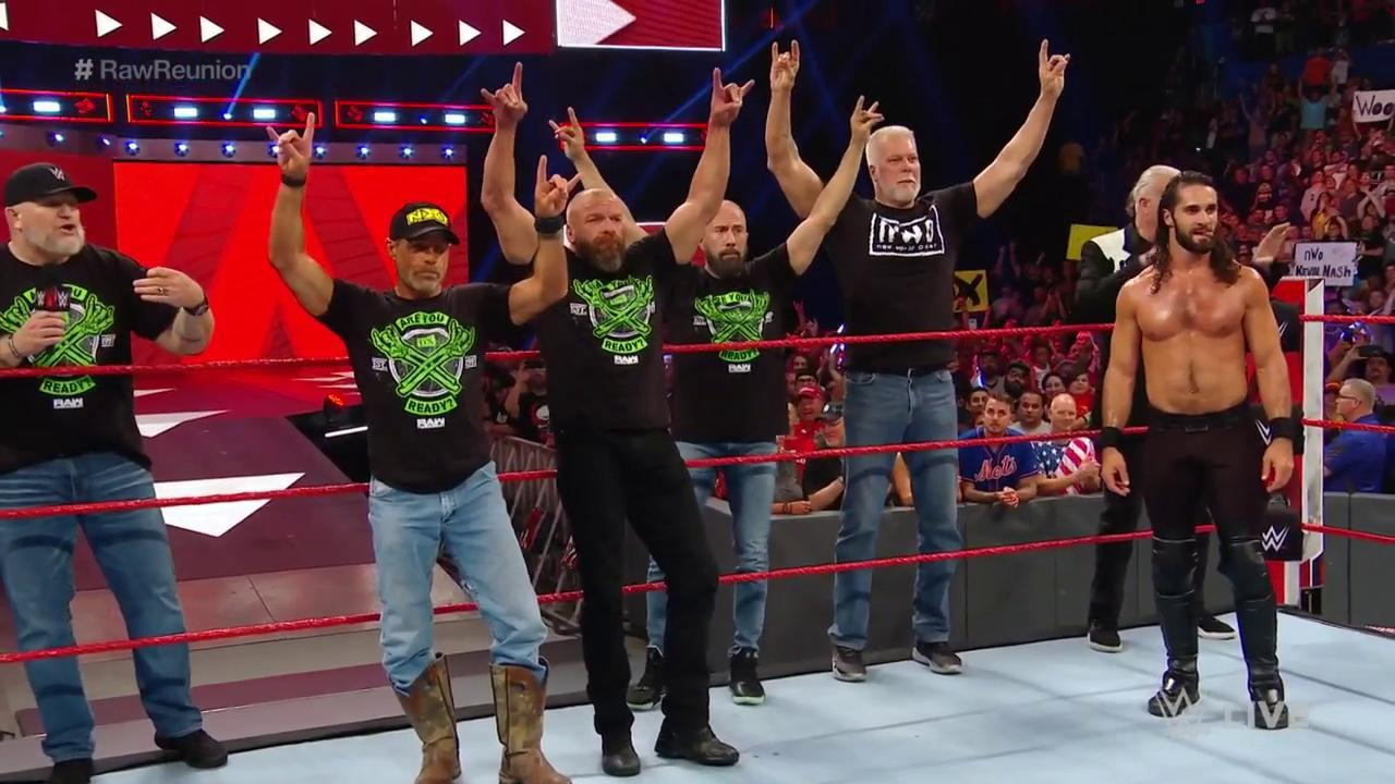 X-Pac, Scott Hall, Kevin Nash y Road Dogg también hicieron su aparición.