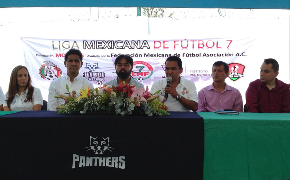 El Comité organizador de la Liga de Futbol 7 deberá dejar de usar los logotipos de la Femezfut.
