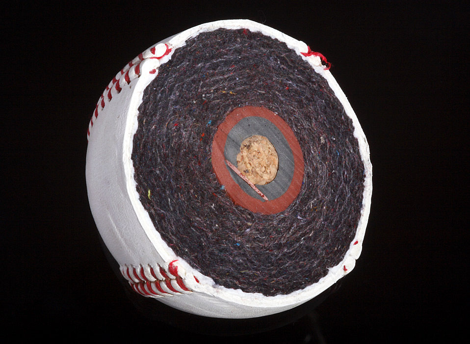 De qué está hecha la pelota de beisbol