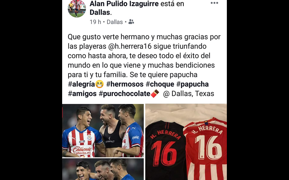 Las playeras que Héctor Herrera regaló a Alan Pulido tras el Chivas vs Atlético de Madrid.