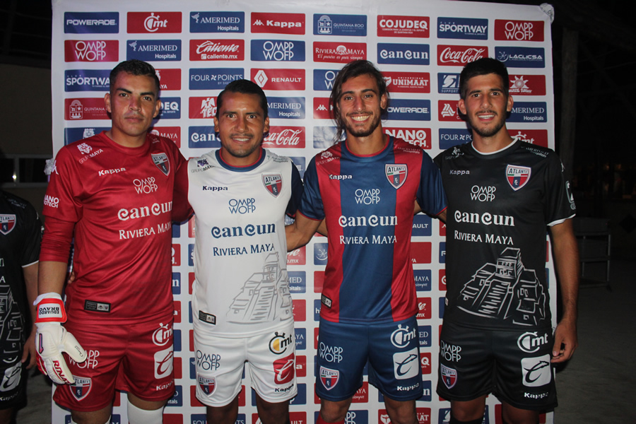 Atlante presentó su nuevo uniforme.