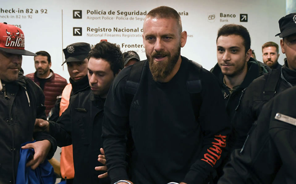 A su llegada a Argentina. (AFP)