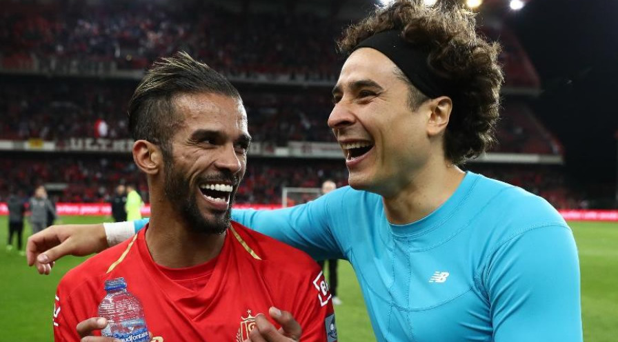 Ochoa analiza su futuro. (Foto: @StandardLiegeES)