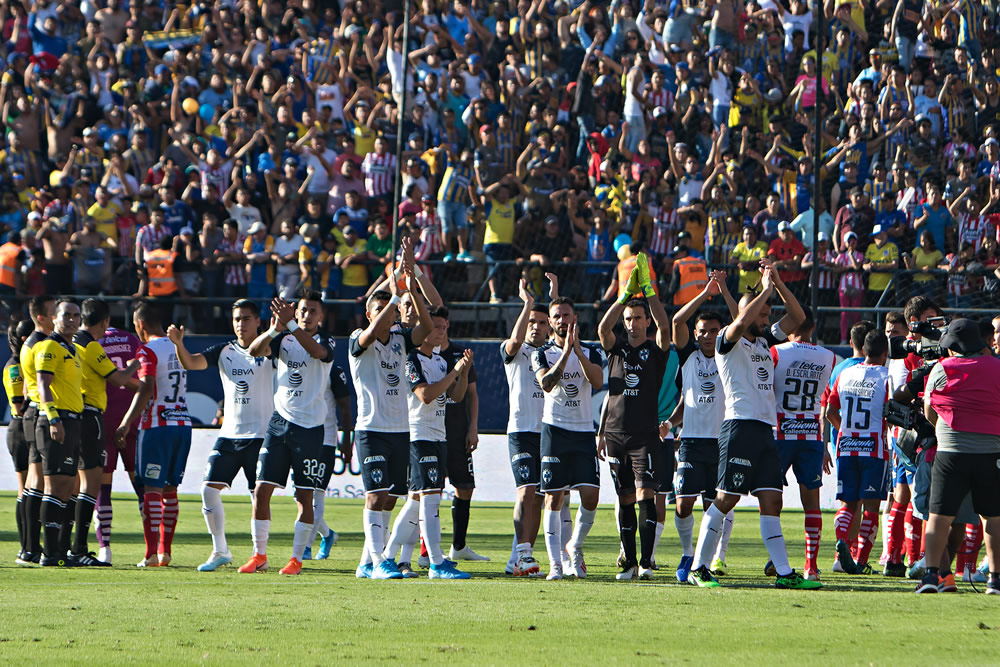 Revive en postales las mejores acciones del encuentro.