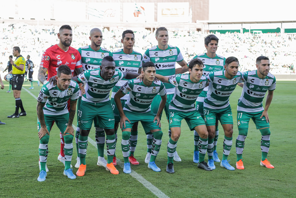 Santos cumplió en casa. (Foto: Imago7)