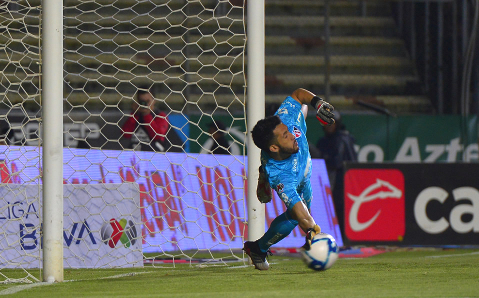 Camilo Vargas atajó un penal.