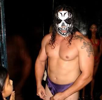 Triplemanía XXIV: Muerte Cibernética cayó ante La Parka, reveló el rostro del Mesías. (Foto: Arena Coliseo Monterrey)