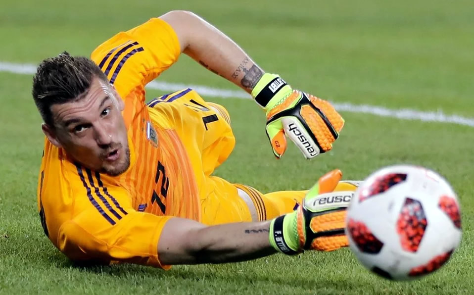 En Argentina también suena fuerte que Franco Armani, de River Plate y mundialista en Rusia 2018, sería el elegido.