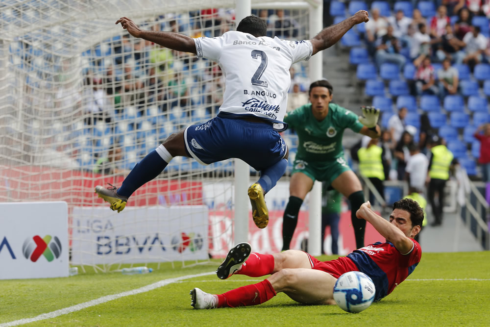 Puebla vs Chivas, Jornada 3.
