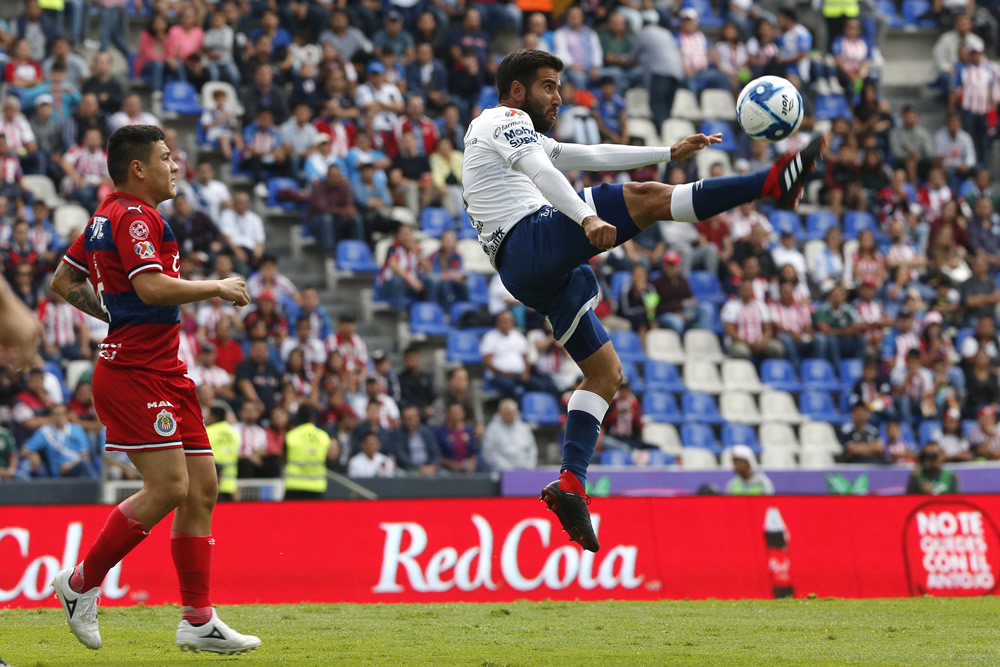 Puebla vs Chivas, Jornada 3.