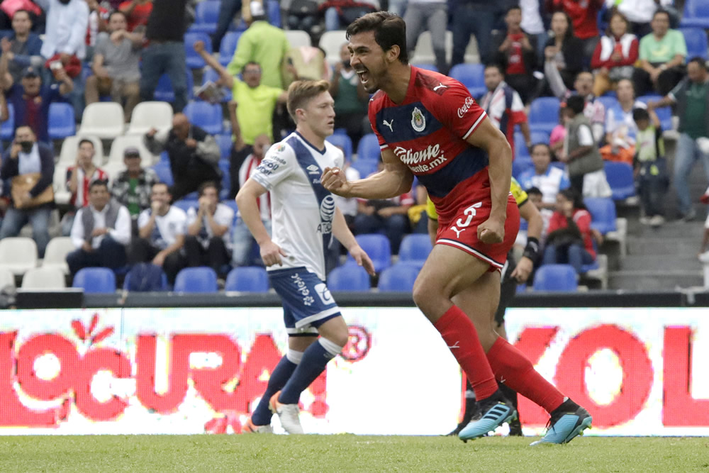 Puebla vs Chivas, Jornada 3.