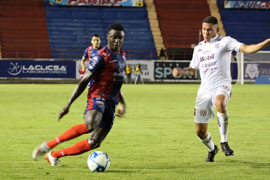 Potros y Mineros aburrieron en Cancún. (Foto: Cortesía Atlante)