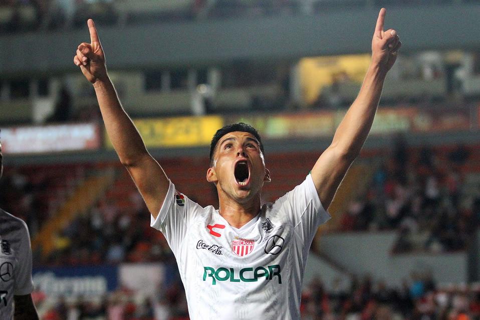 Juan Delgado celebra el 3-0 parcial. (Foto: Imago7)