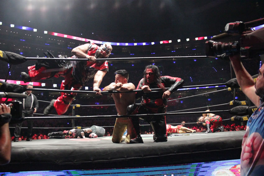 Al estilo de Rey Mysterio, Murder Clown aplicó el 619.