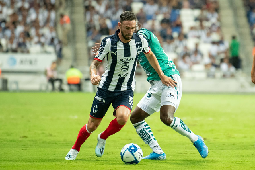 Miguel Layún dio una asistencia. (Fotos: Mexsport e Imago 7)