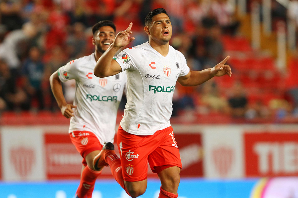 Salas se destapó con un triplete. (Foto: Imago7)