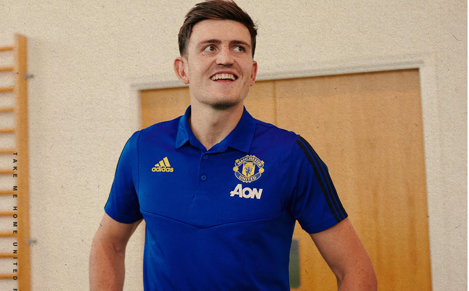 Harry a su arribó a las instalaciones del United para cerrar su fichaje