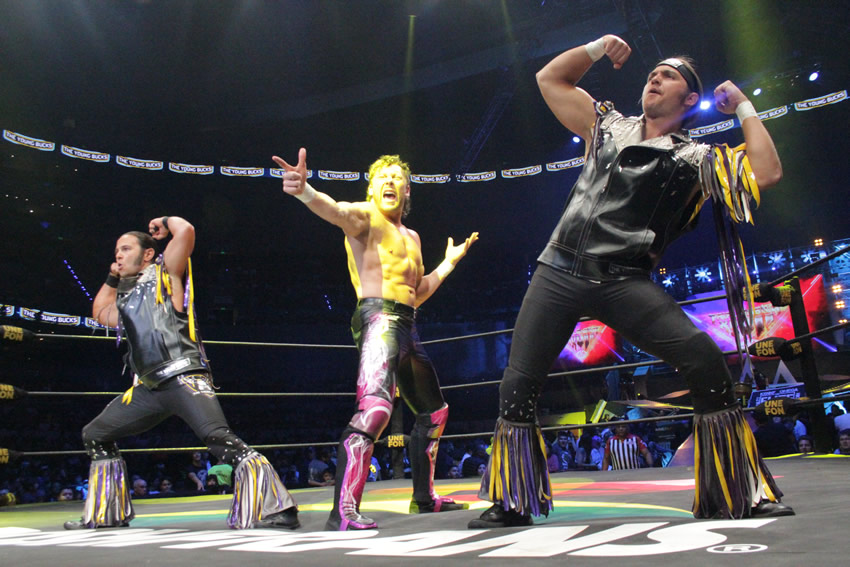 Kenny Omega y The Young Bucks fueron de las grandes estrellas presentes en Triplemanía.