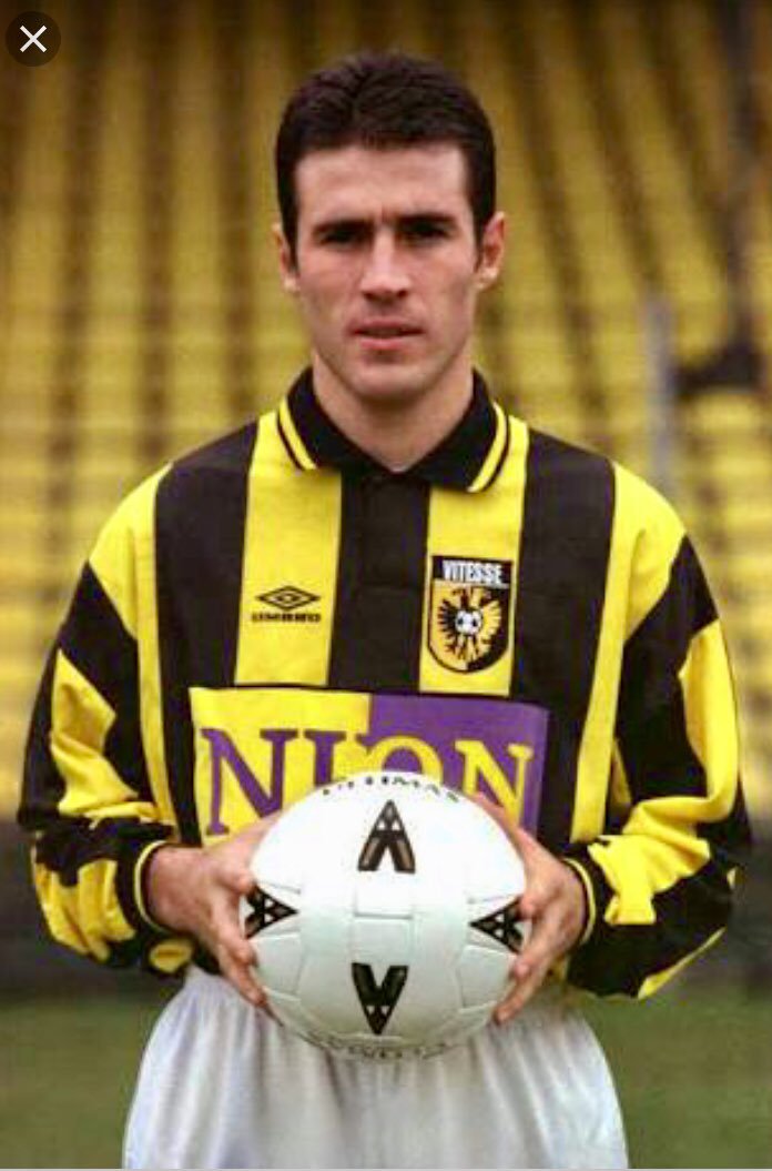 Joaquín del Olmo jugó en el Vitesse Arnhem de Holanda, fue en la Temporada 1996-1997.