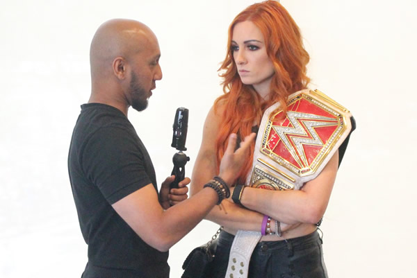 Becky Lynch, dispuesta a todo contra quien sea. (Foto: Apolo Valdés)