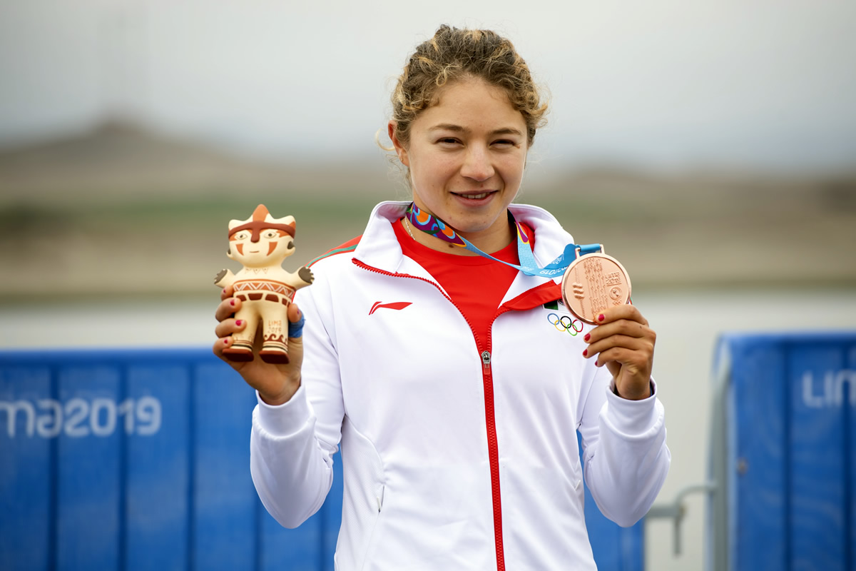 Beatriz Briones ganó Oro en Canotaje de Velocidad.
