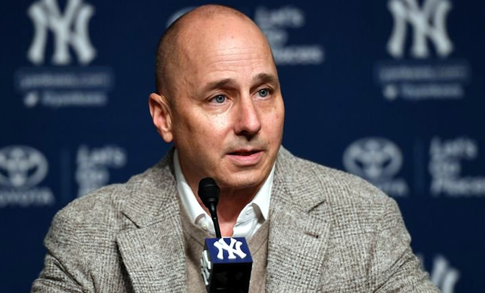 Brian Cashman durante una conferencia de prensa del equipo. (Foto: @CristianMorenoD)