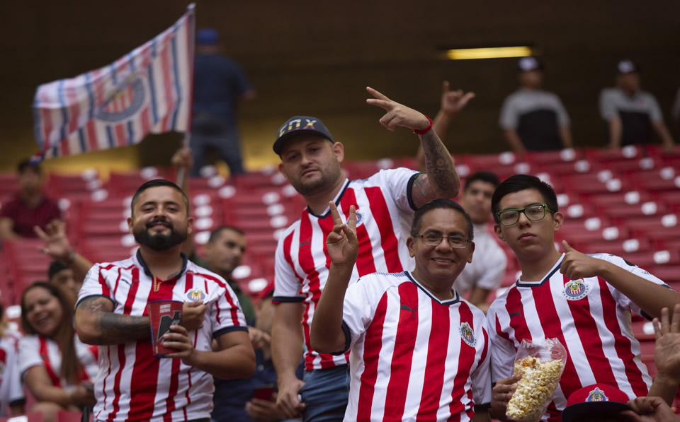 Desde temprano el Akron lució con buena entrada (FOTO: Mexsport)