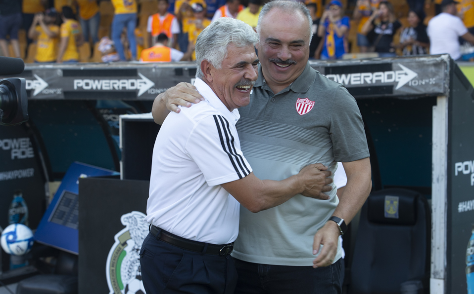 Memo Vázquez consideró que el calor también los afectó. (Foto: Mexsport)