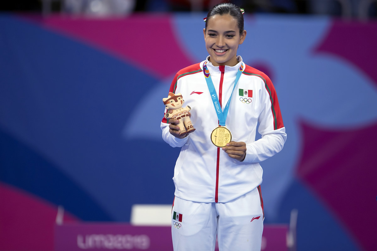Paula Fregoso se adueñó del Oro en Taekwondo.