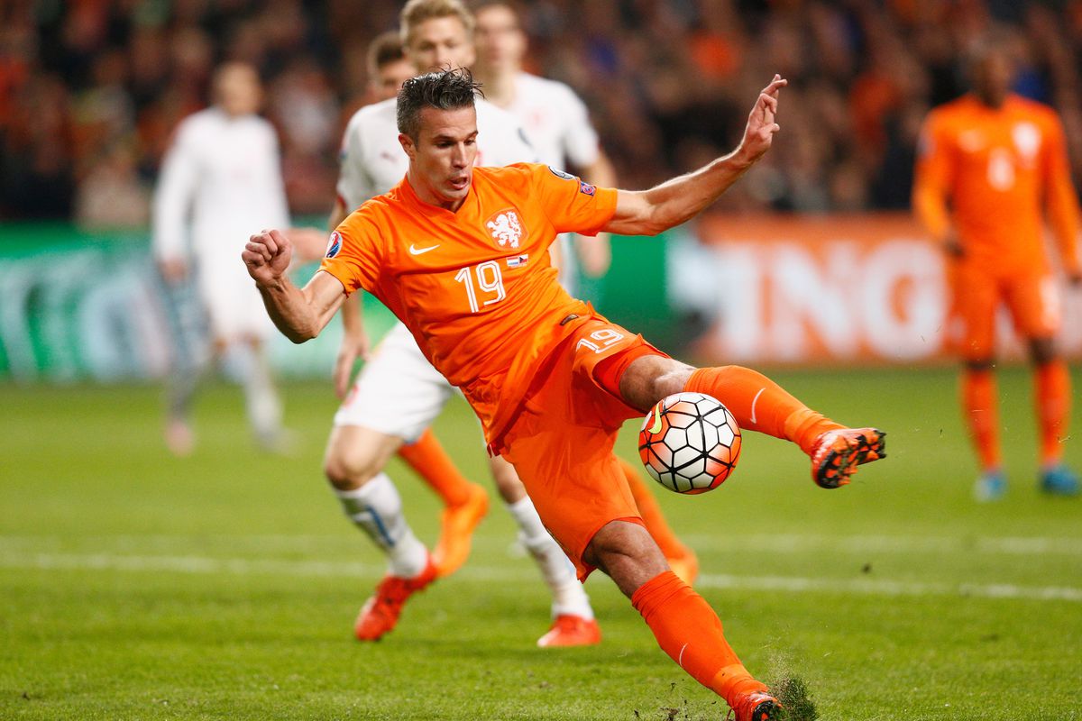 Delantero: Robin van Persie. Gracias a su poderosa pierna izquierda, Robin nos regaló grandes jugadas y goles que nos robaron el aliento.