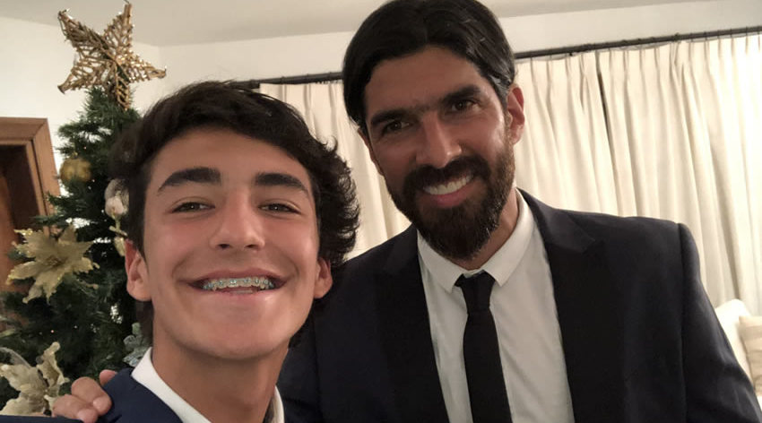Diego Abreu junto a su padre Sebastian 'El Loco Abreu'. Foto @Diego10Abreu