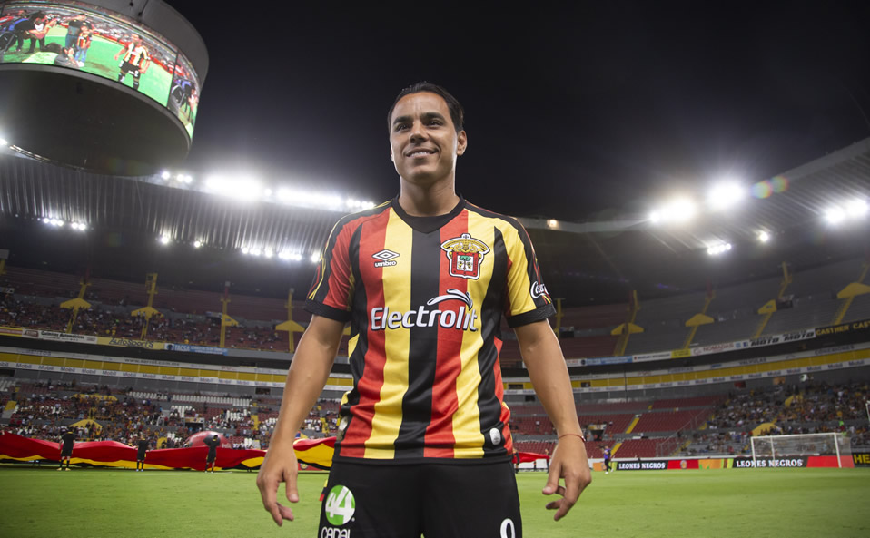 El mochiteco volvió al futbol profesional esta noche en Copa (FOTO: Mexsport)