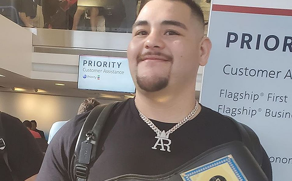 El beisbol es otro de los deportes de su preferencia. (andy_destroyer13)