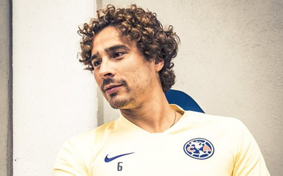 Memo Ochoa.
