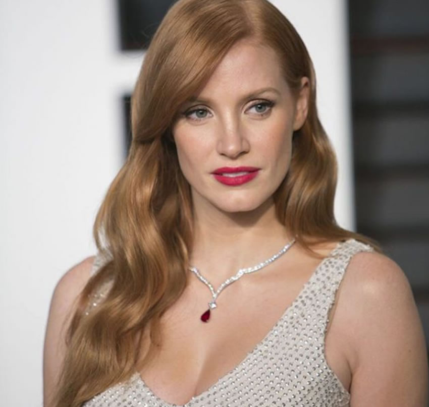 Bella Thorne debutará como directora de una película llamada "Her & Him".