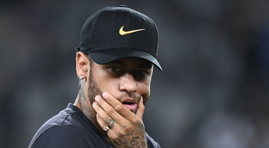 Neymar sigue sin tener clara su salida de París (Foto: AFP)