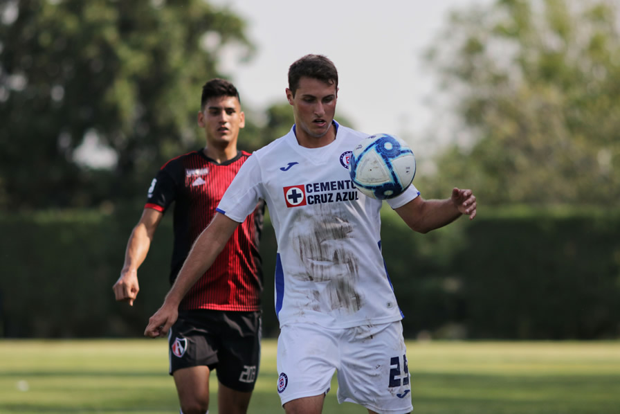 Santiago Giménez marcó por segunda semana consecutiva. (Foto. Imago 7)