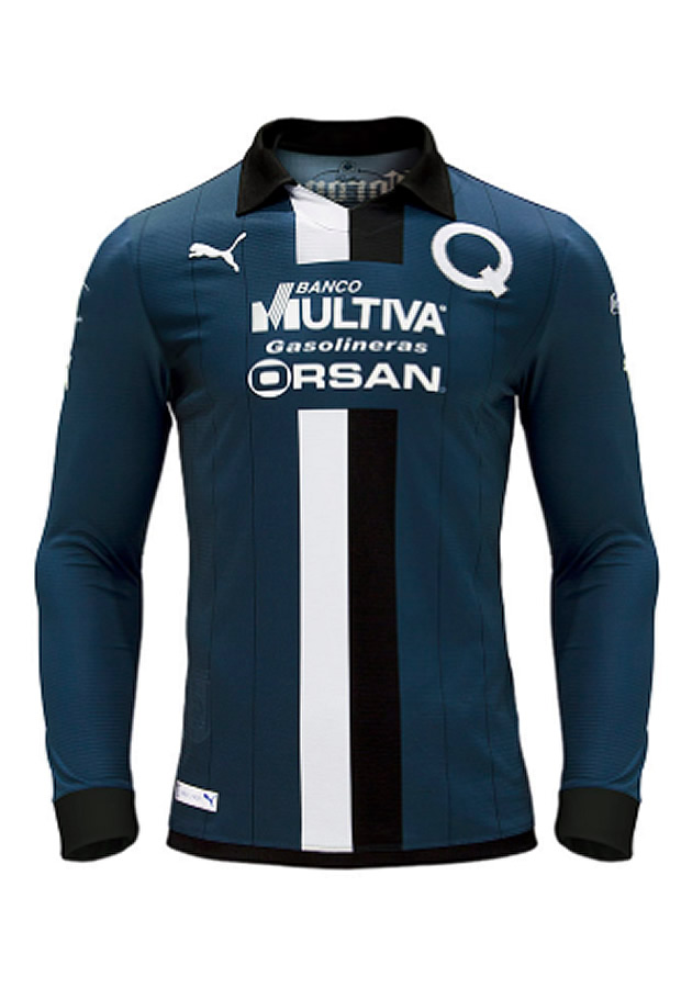 Gallos y su playera de los 69 años de vida del club.