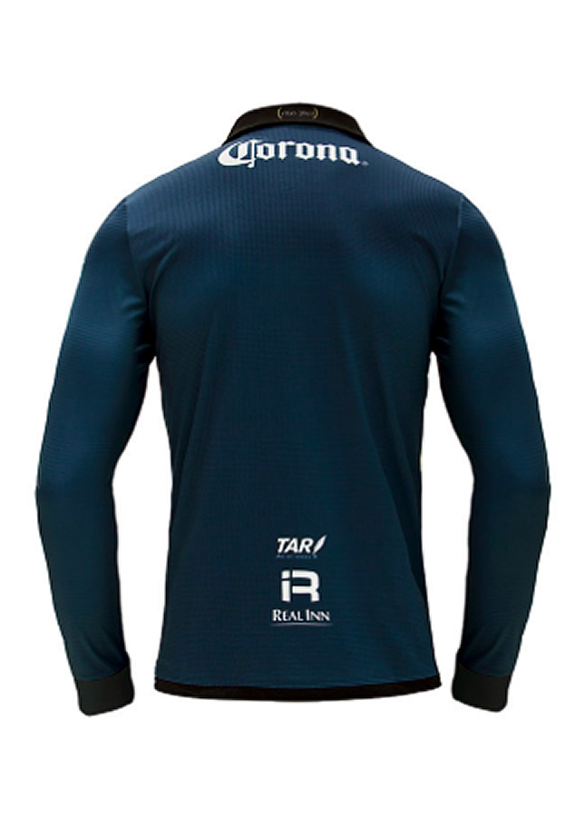 Gallos y su playera de los 69 años de vida del club.
